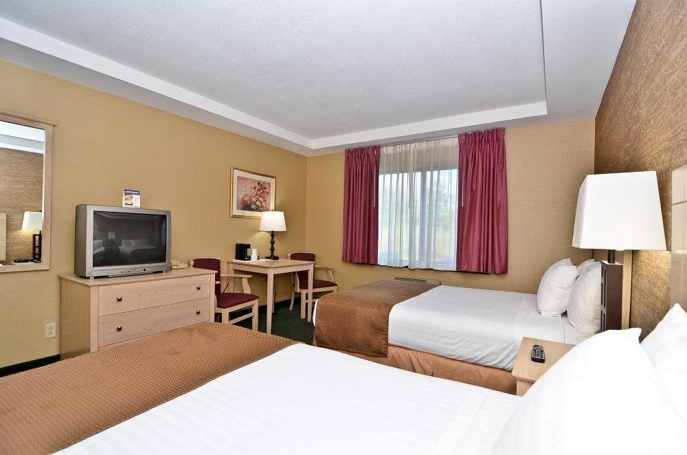 Best Western Summit Inn Niagara Falls Room photo